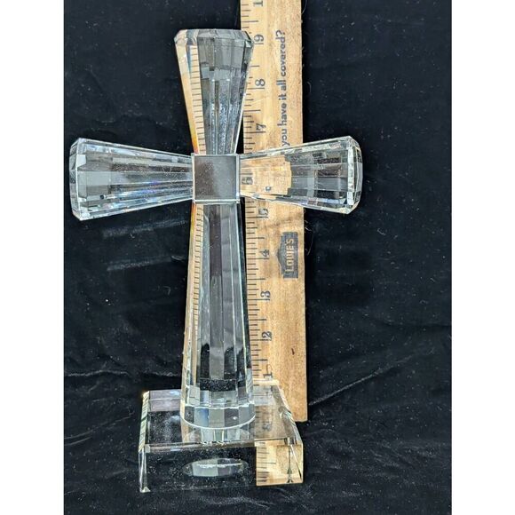 Oleg Cassini Signed Crystal Cross Ornament Vintage Prism Cut On Square Base - Picture 5 of 7